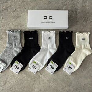 Alo Yoga Socks 5 Pack